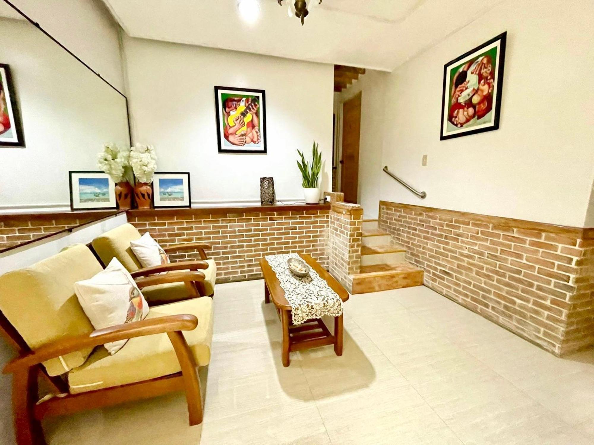 Balai Tinay Guesthouse Legazpi Habitación foto