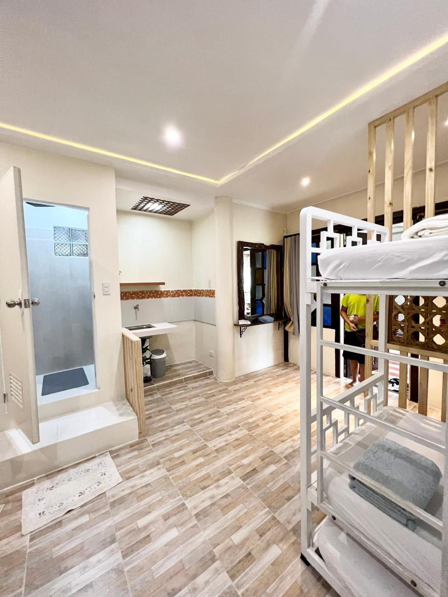 Balai Tinay Guesthouse Legazpi Habitación foto